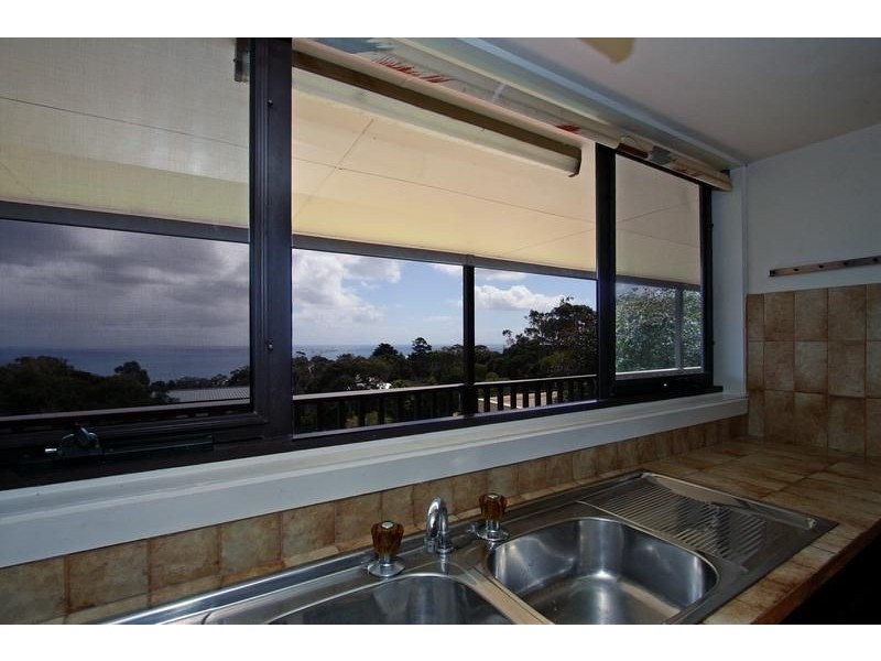 6 Bayview Road, Mccrae VIC 3938
