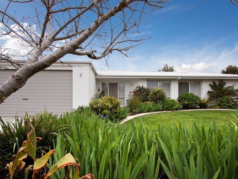 54 Golf Course Lane, Safety Beach VIC 3936