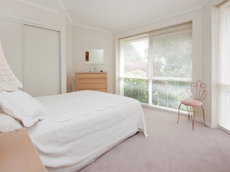 54 Golf Course Lane, Safety Beach VIC 3936