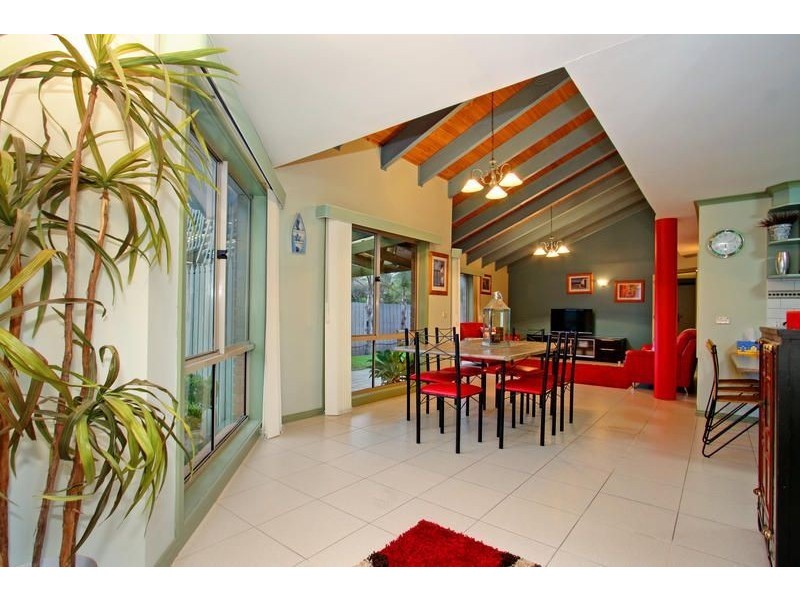 7 Balmoral Ave, Safety Beach VIC 3936
