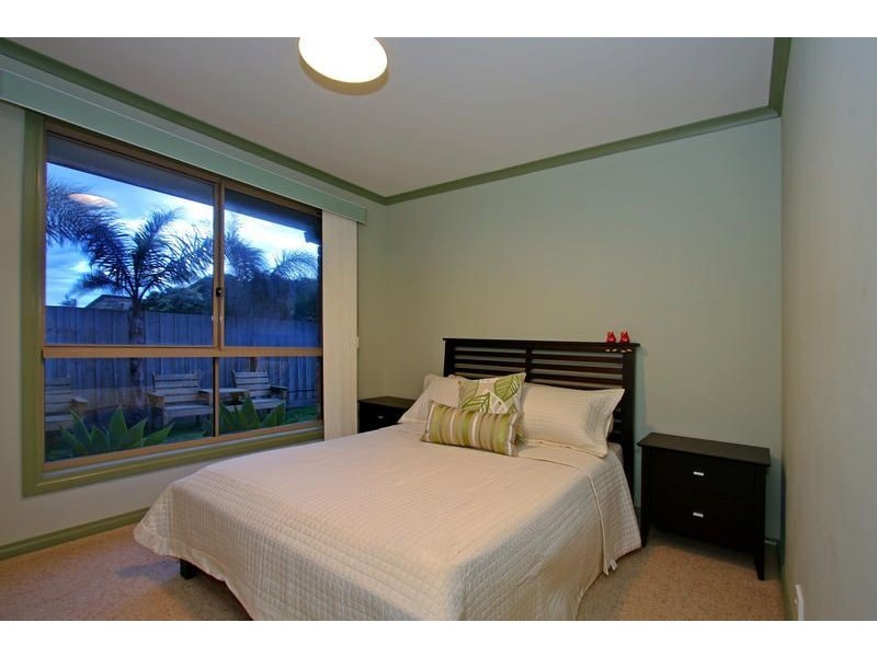 7 Balmoral Ave, Safety Beach VIC 3936