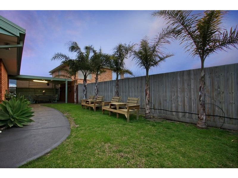 7 Balmoral Ave, Safety Beach VIC 3936