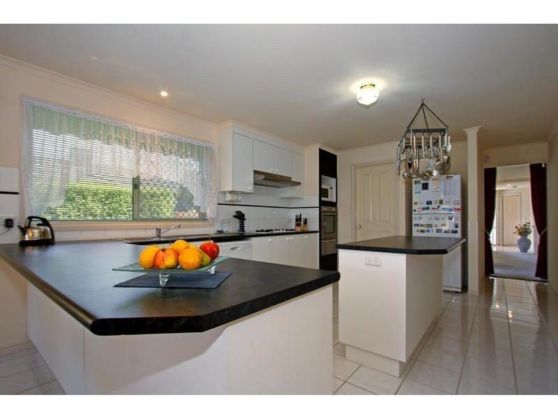 34 Seaview Avenue, Safety Beach VIC 3936