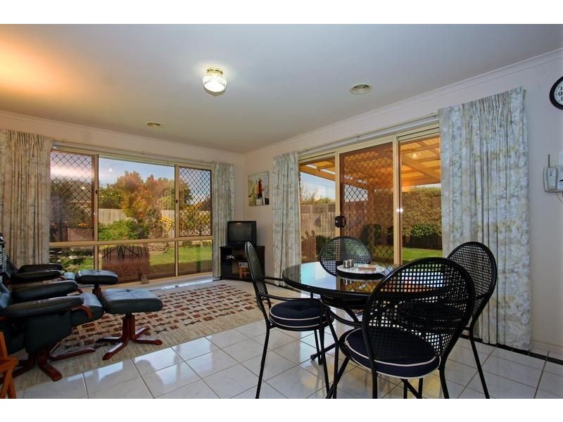 34 Seaview Avenue, Safety Beach VIC 3936