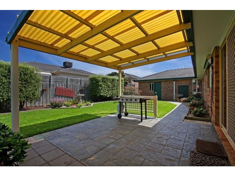 34 Seaview Avenue, Safety Beach VIC 3936