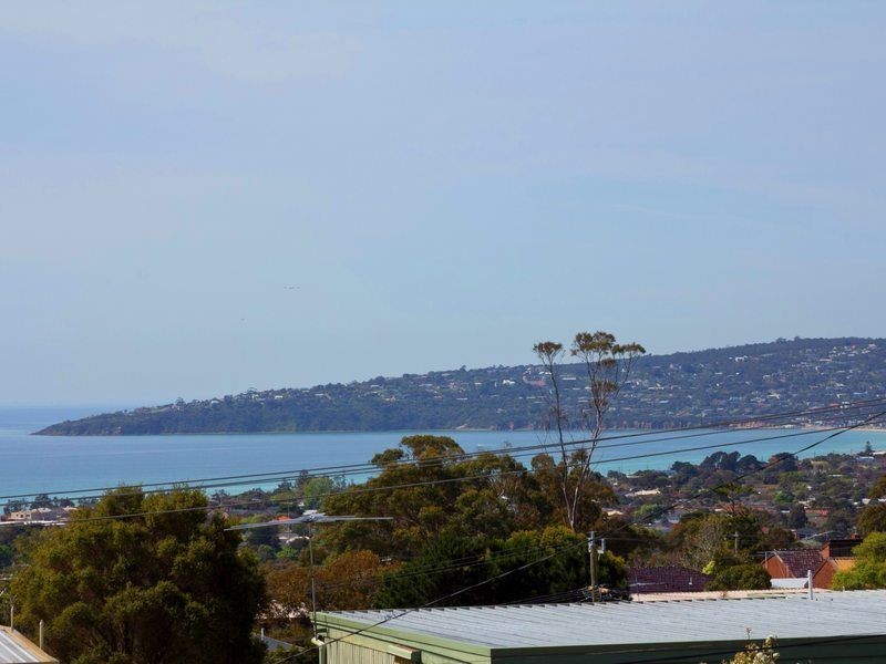 33 Dorothea Crescent, Dromana VIC 3936