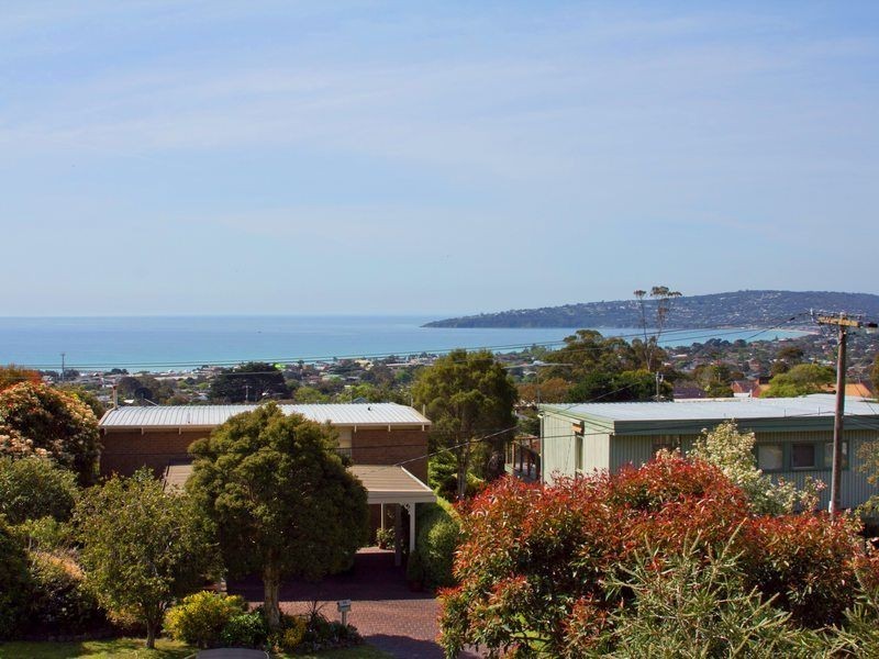 33 Dorothea Crescent, Dromana VIC 3936