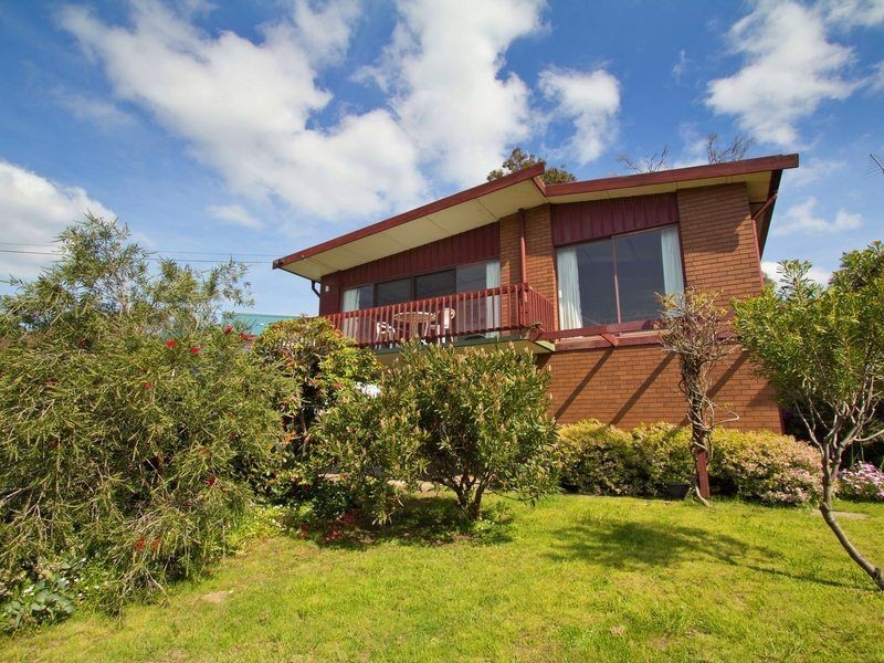 33 Dorothea Crescent, Dromana VIC 3936