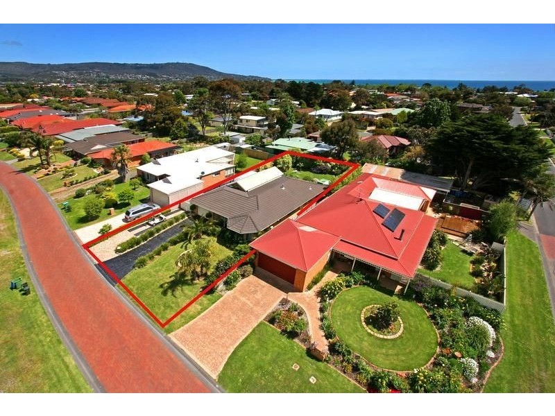 4 Golf Course Lane, Safety Beach VIC 3936