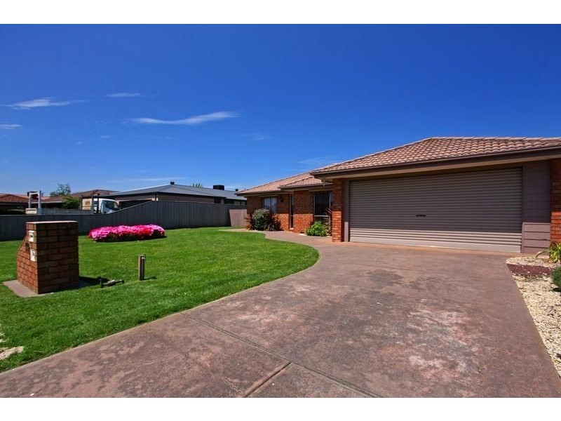 99 Country Club Drive, Safety Beach VIC 3936