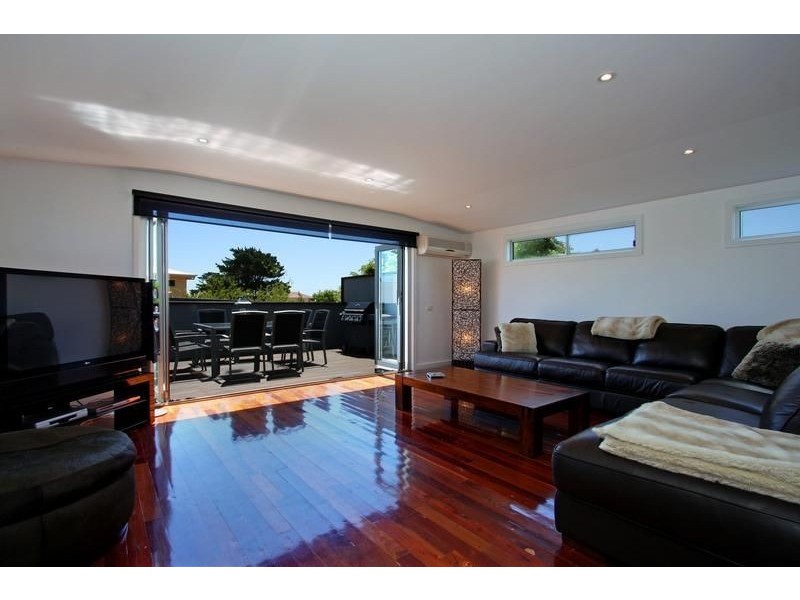 87a Dromana Parade, Safety Beach VIC 3936