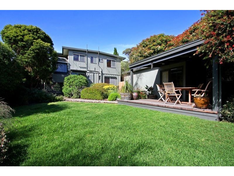 54 The Avenue, Mccrae VIC 3938