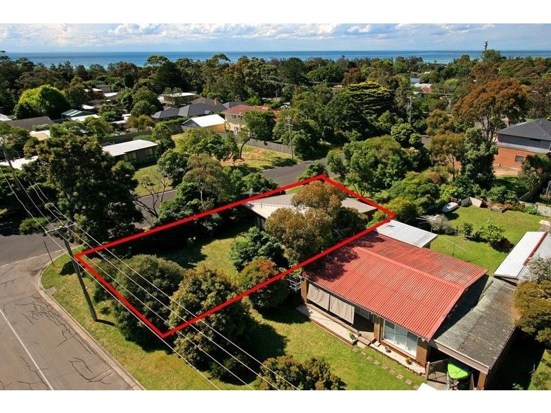 1 Foothills Avenue, Mccrae VIC 3938