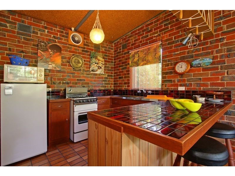 1 Foothills Avenue, Mccrae VIC 3938