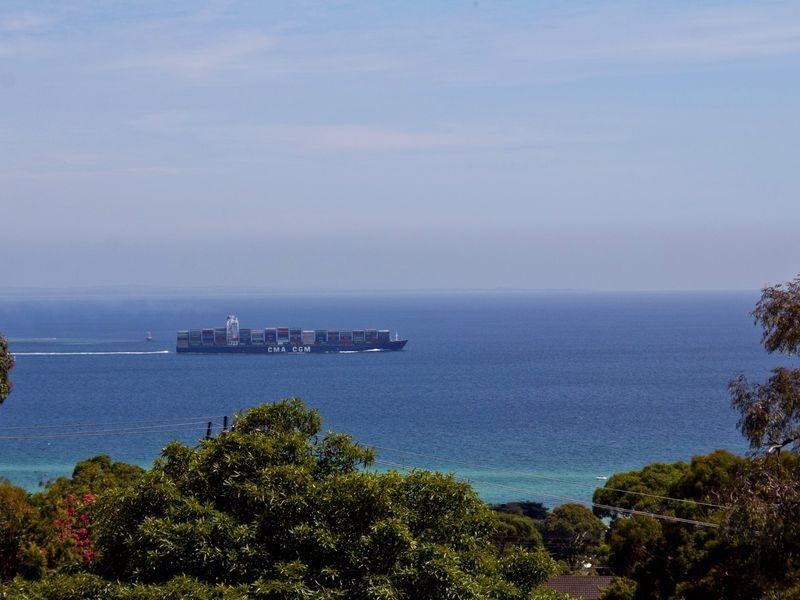 8 Poole Street, Mccrae VIC 3938