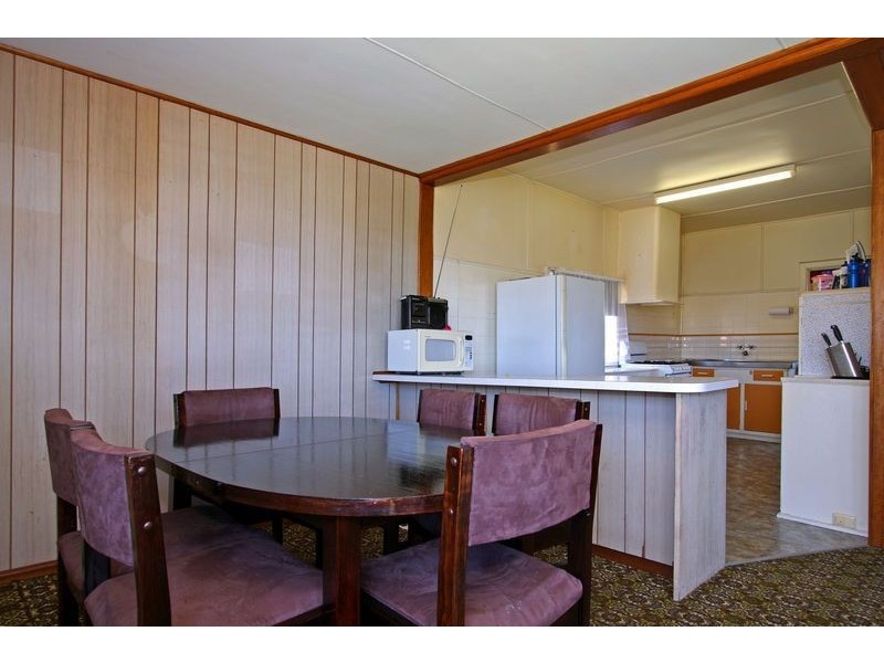 2 Balmoral Ave, Safety Beach VIC 3936