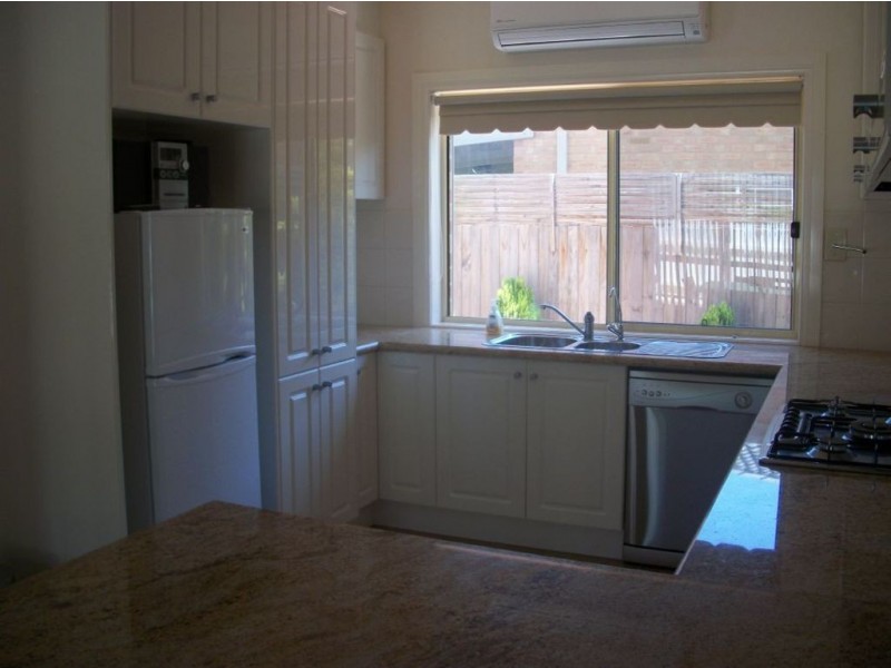 2B Watson Ave, Dromana VIC 3936