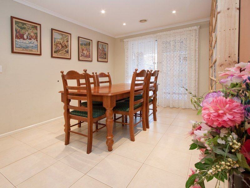 4 Ponderosa Place, Dromana VIC 3936