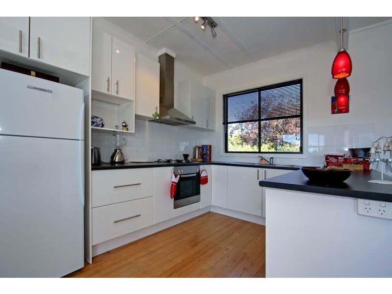 17 Iris Street, Dromana VIC 3936
