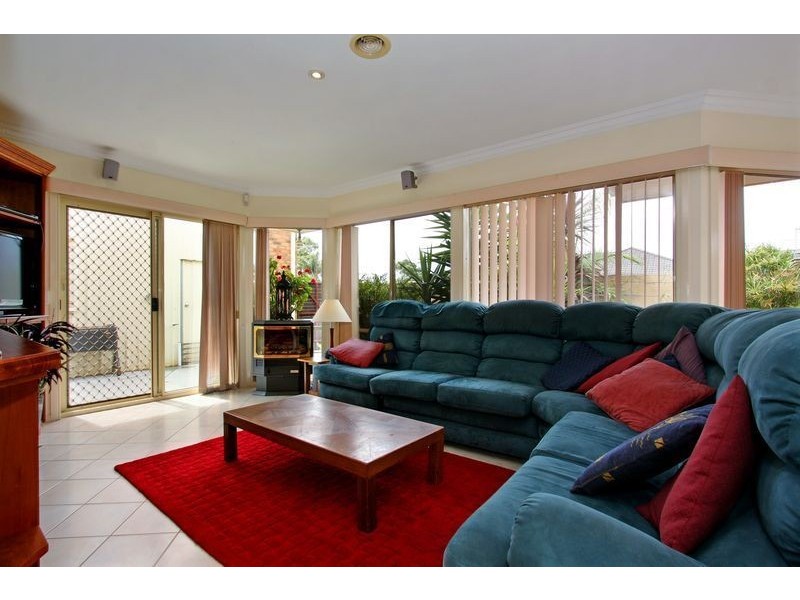 37 Coveside Avenue, Safety Beach VIC 3936