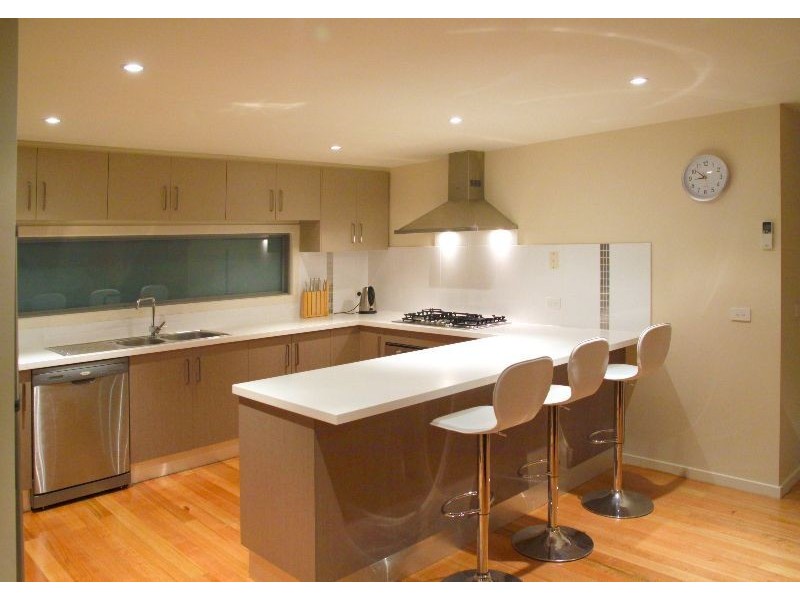 2/24 William Street, Mccrae VIC 3938