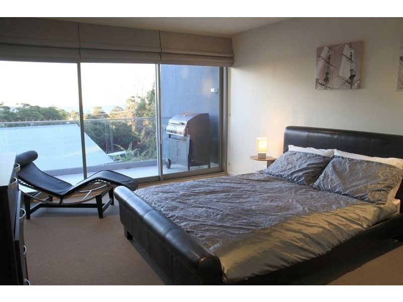 2/24 William Street, Mccrae VIC 3938