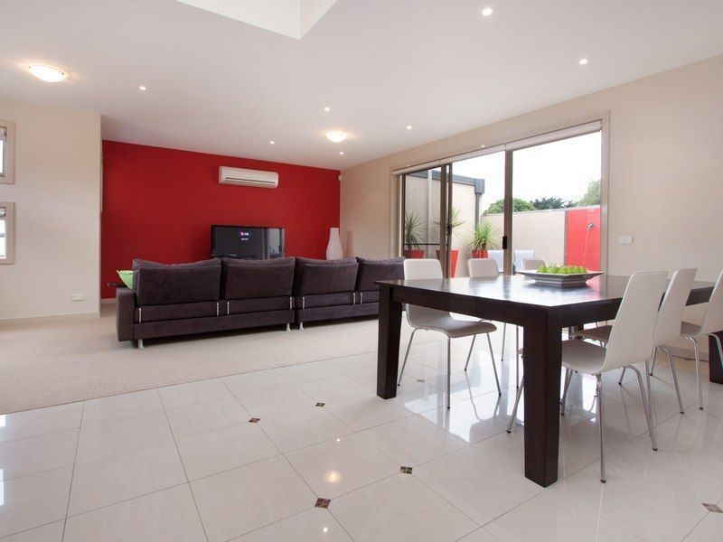 2/29-31 Dromana Parade, Safety Beach VIC 3936