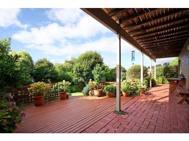 24 Dorothea Crescent, Dromana VIC 3936