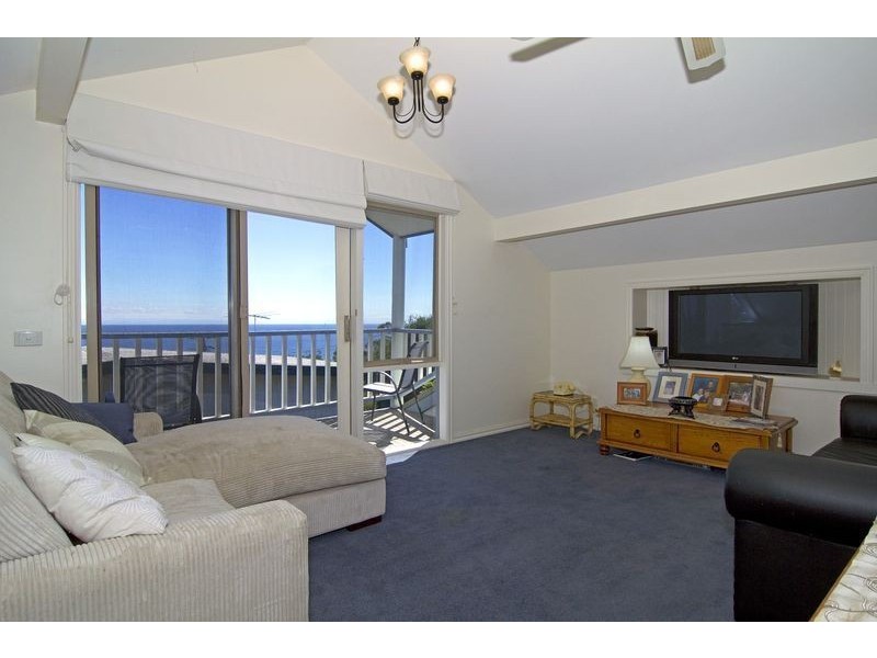 2 Wonga Grove, Mccrae VIC 3938