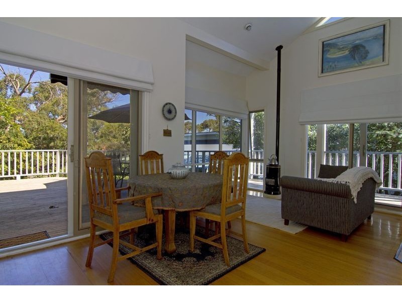 2 Wonga Grove, Mccrae VIC 3938