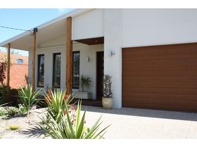 12 Seacombe Street, Dromana VIC 3936