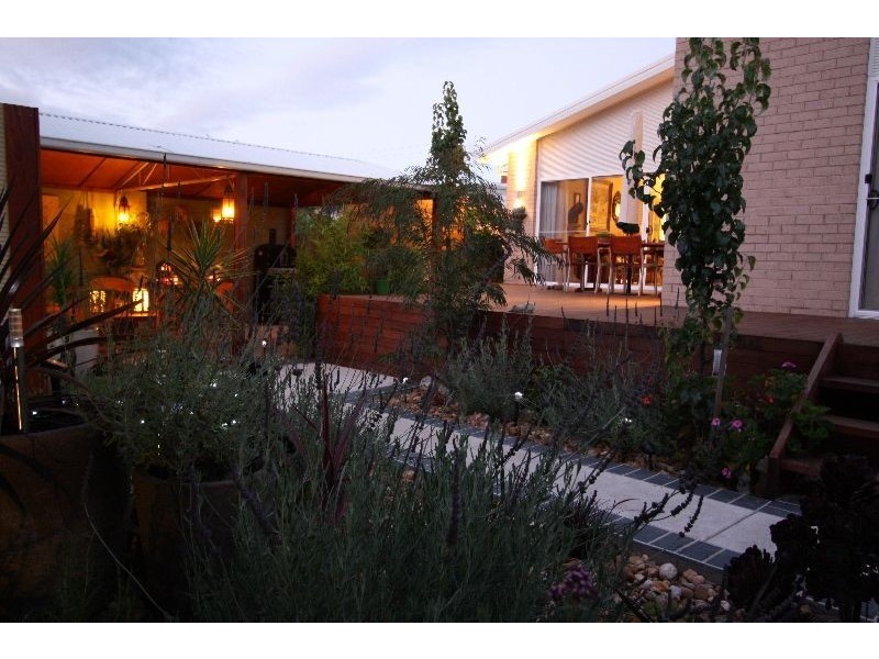 12 Seacombe Street, Dromana VIC 3936