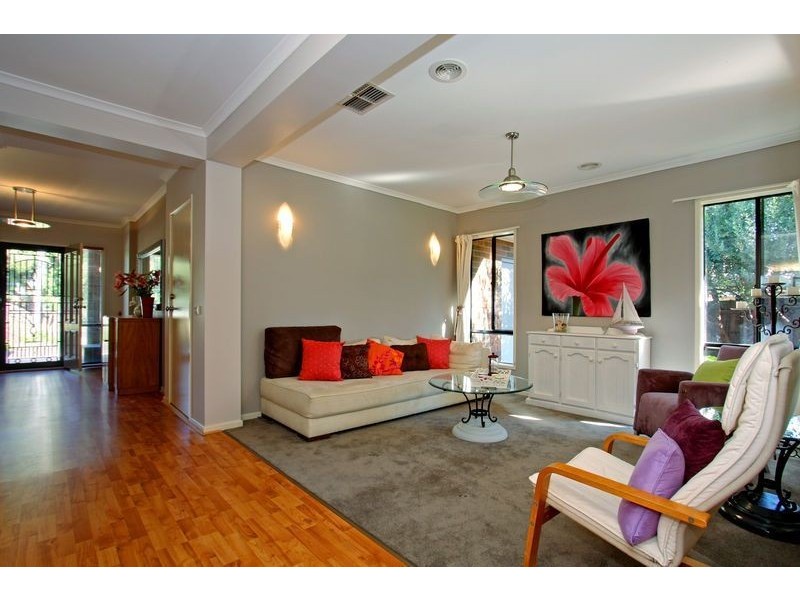 20 Grenville Grove, Rosebud West VIC 3940