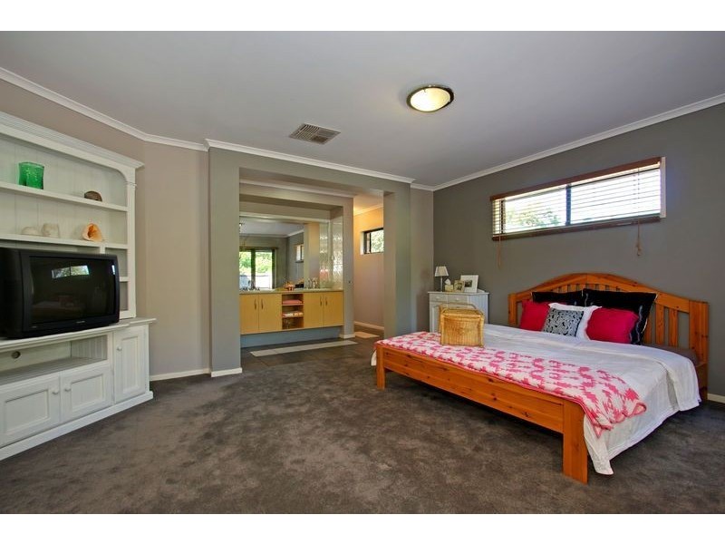 20 Grenville Grove, Rosebud West VIC 3940