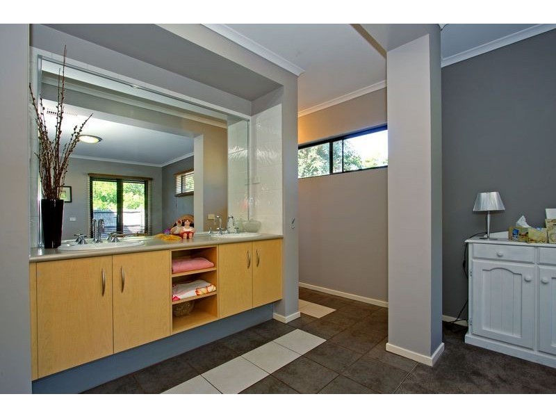 20 Grenville Grove, Rosebud West VIC 3940