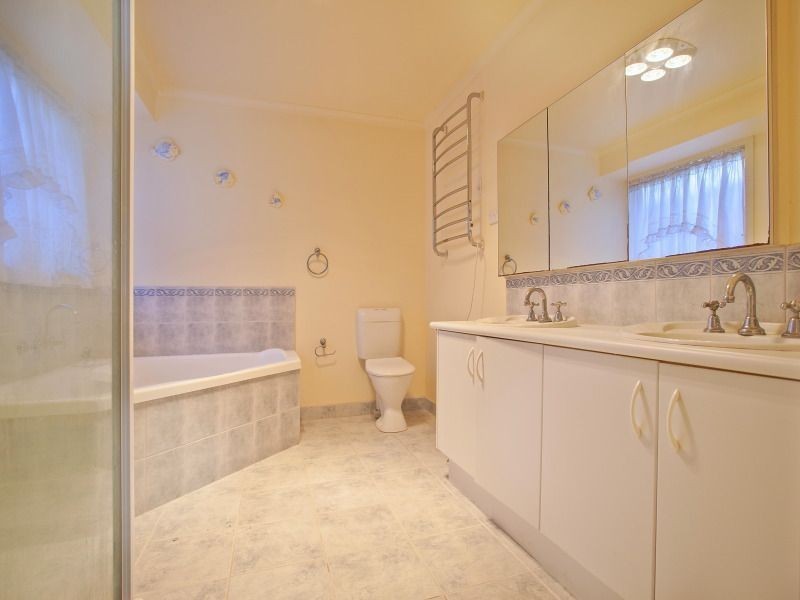 62 Victoria Street, Safety Beach VIC 3936