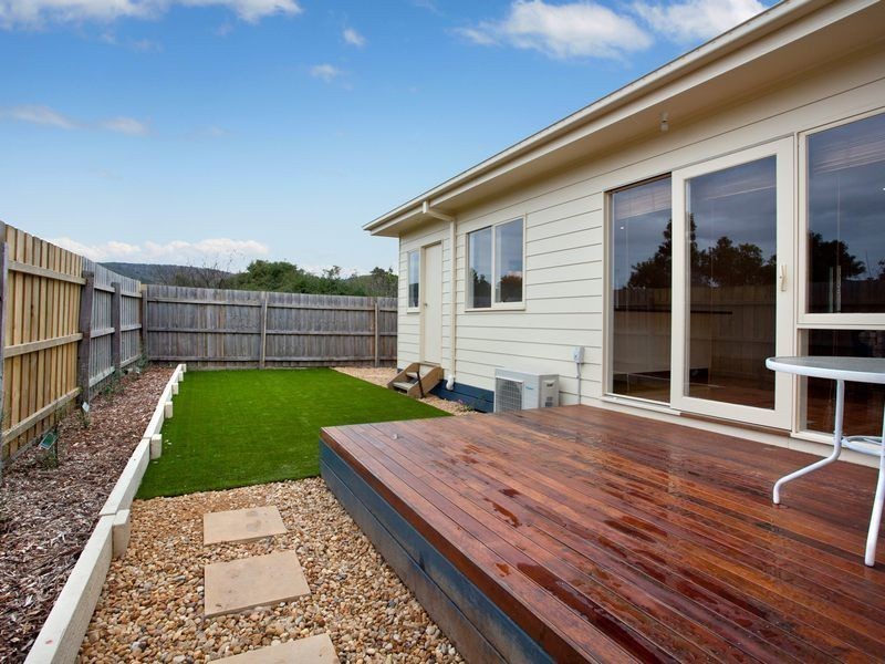 27A Rainier Avenue, Dromana VIC 3936