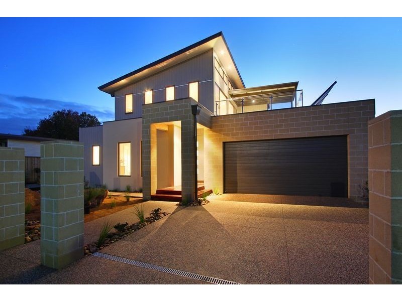 1/4 Heales Street, Dromana VIC 3936