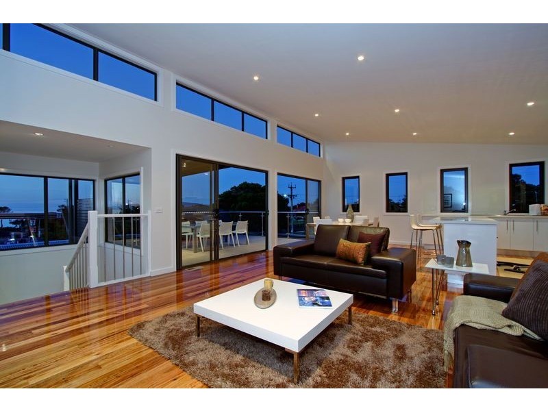 1/4 Heales Street, Dromana VIC 3936