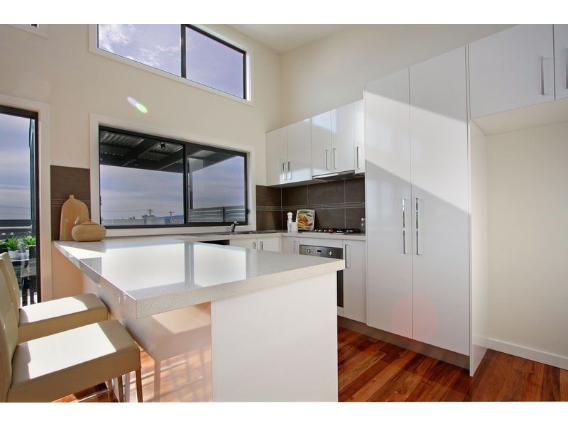 2/4 Heales Street, Dromana VIC 3936