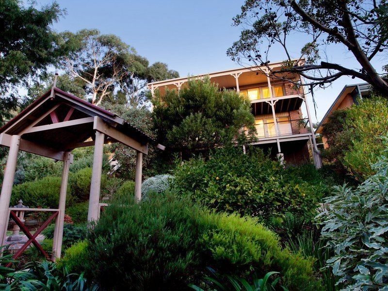 12 Somers Avenue, Mccrae VIC 3938