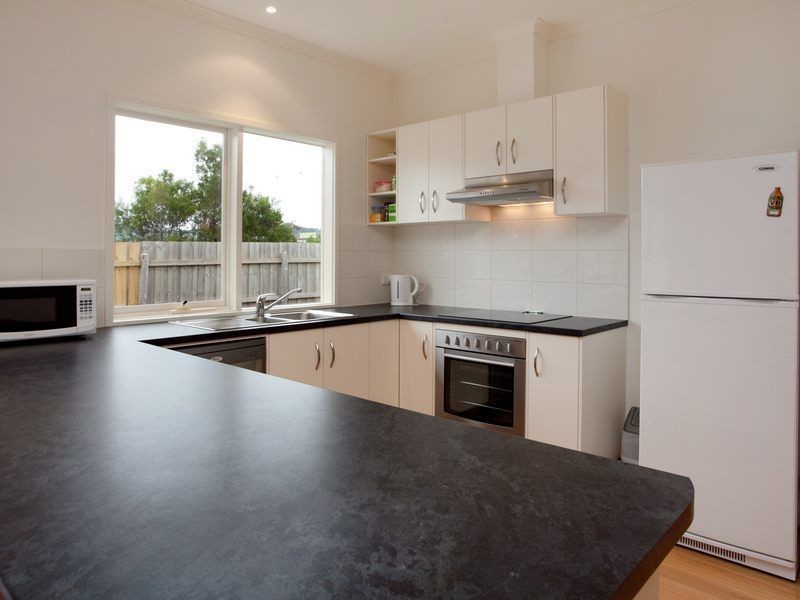 27a Rainier Avenue, Dromana VIC 3936