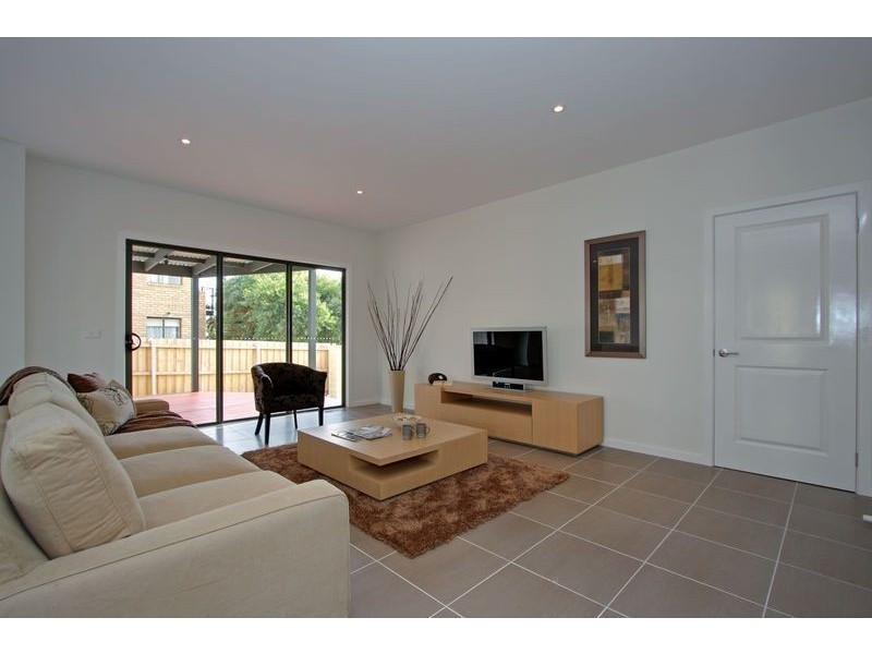 2/4 Heales Street, Dromana VIC 3936