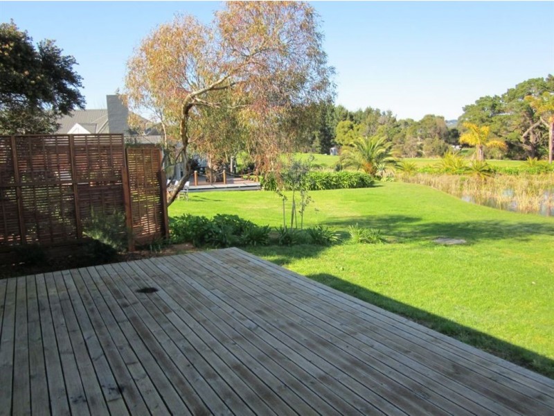 8 Lakeside Court, Safety Beach VIC 3936