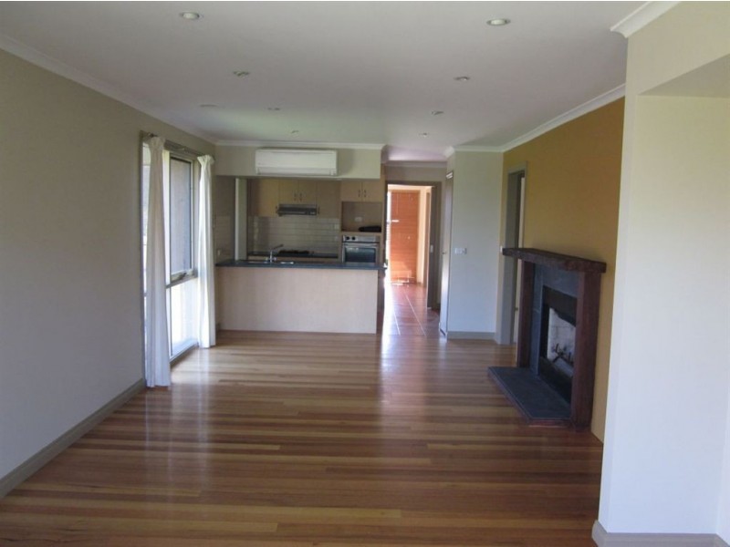 8 Lakeside Court, Safety Beach VIC 3936