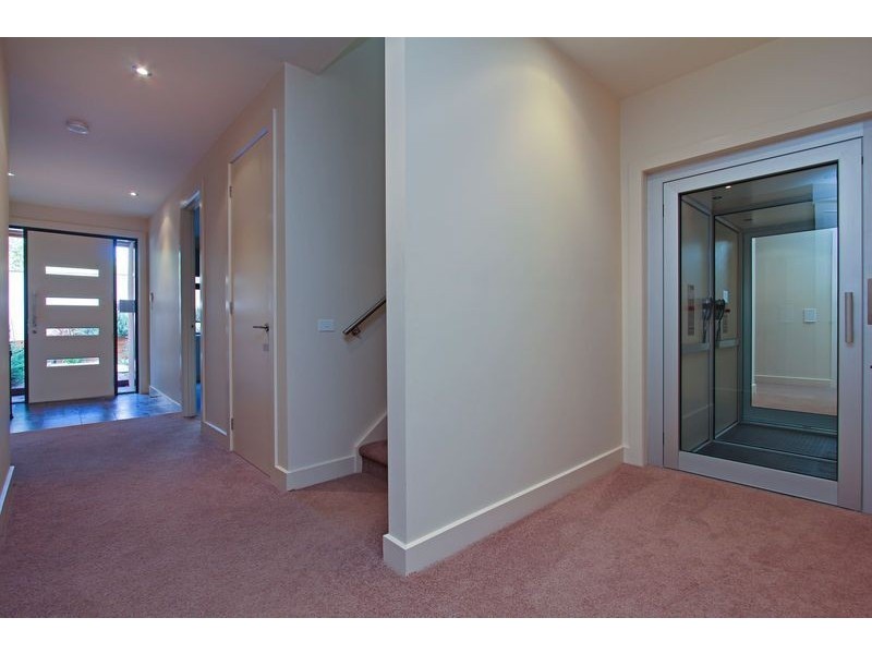 2/8 Permien St, Dromana VIC 3936