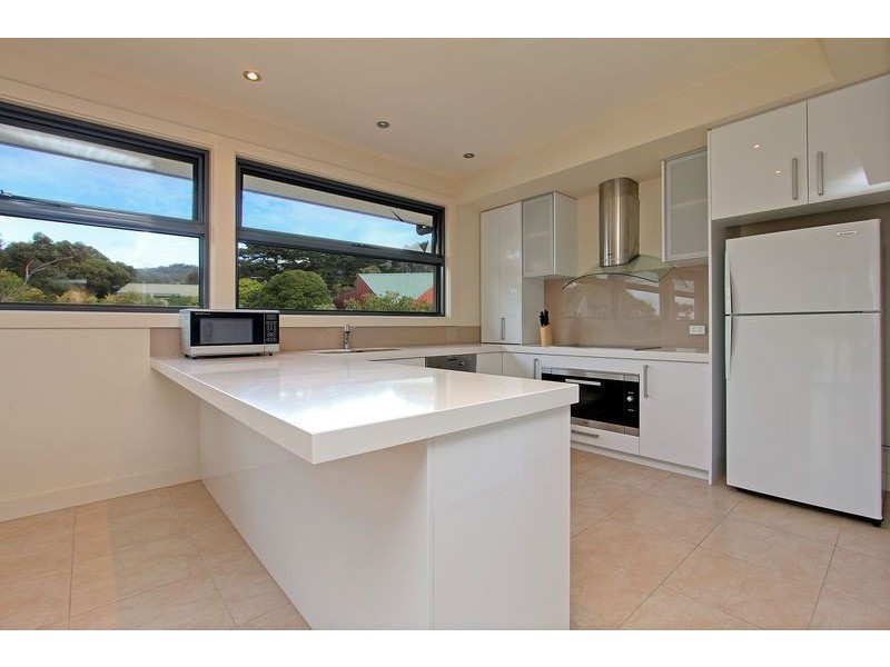 2/8 Permien St, Dromana VIC 3936