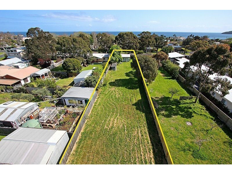 140 Dromana Parade, Safety Beach VIC 3936