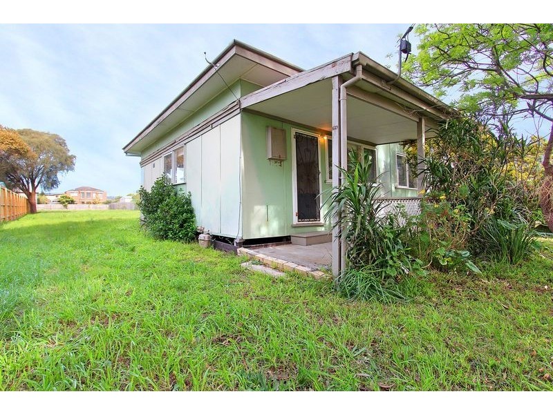 140 Dromana Parade, Safety Beach VIC 3936