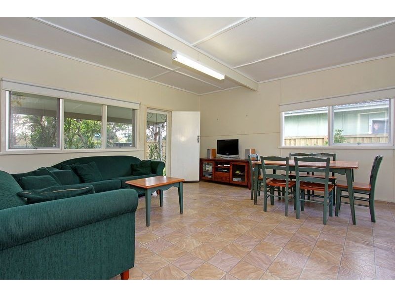 140 Dromana Parade, Safety Beach VIC 3936